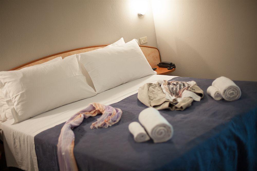 Family Hotel Mediterraneo - Azzurro Club Cesenatico Exterior photo