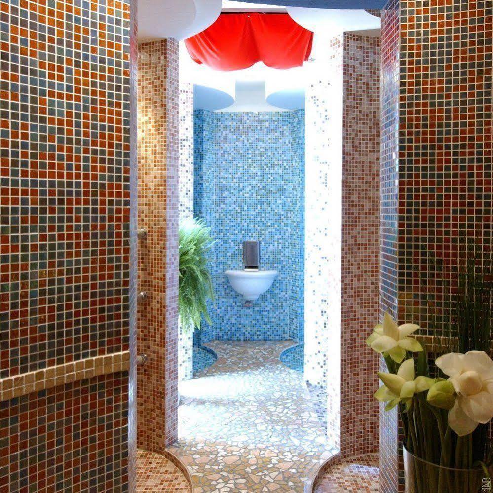 Family Hotel Mediterraneo - Azzurro Club Cesenatico Exterior photo